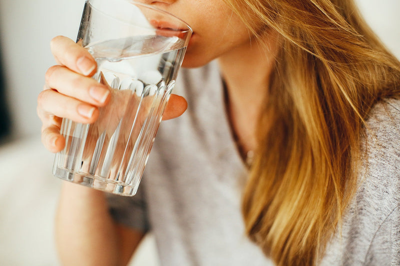 Healthy lifestyle tips for reducing acidity and improving digestion