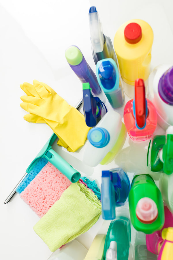 3 Harmful Toxins Lurking in Your Cleaning Products
